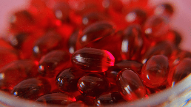 Huile de krill, astaxanthine, acide hyaluronique et articulations