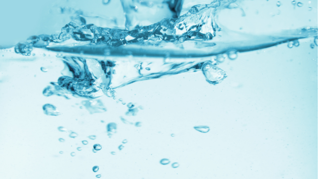 Eau minérale riche en calcium et magnésium et fragilité musculosquelettique